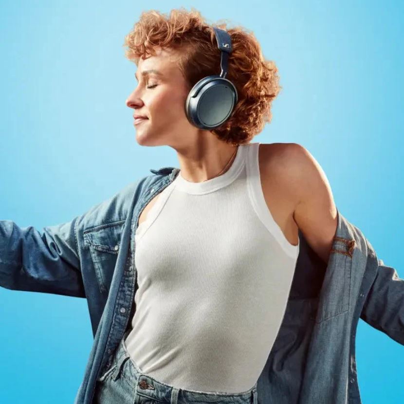 Sennheiser Momentum 4 Wireless 2